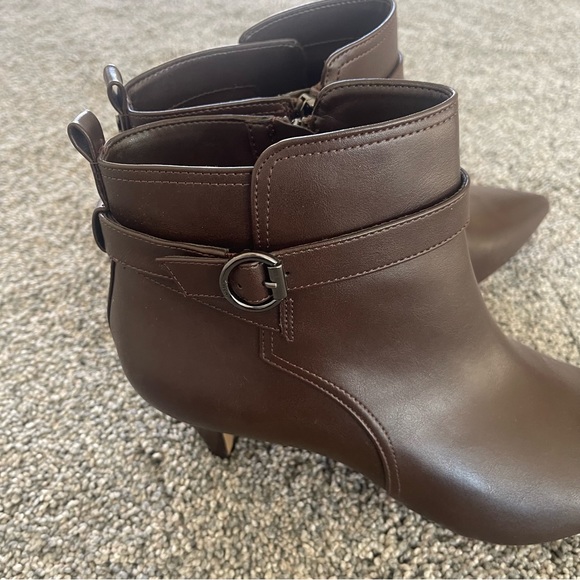 Circus by Sam Edelman brown leather booties - Picture 3 of 6